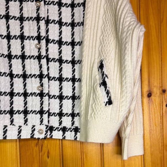 Umgee Ivory and Black Houndstooth Cardigan - Picture 6 of 8